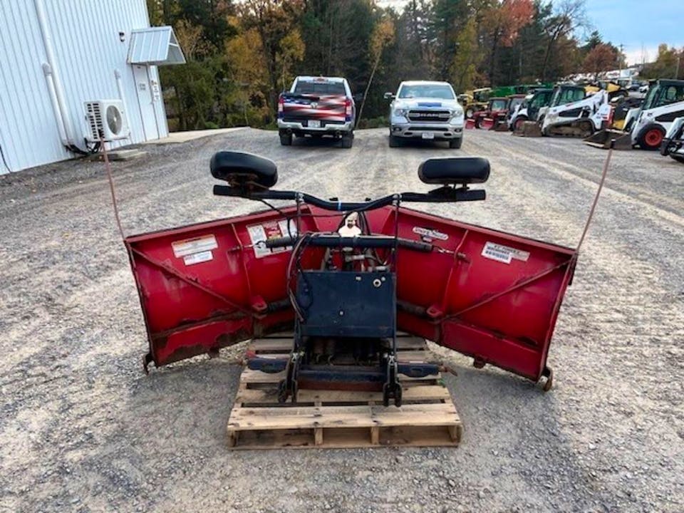 BOSS 8'2" V