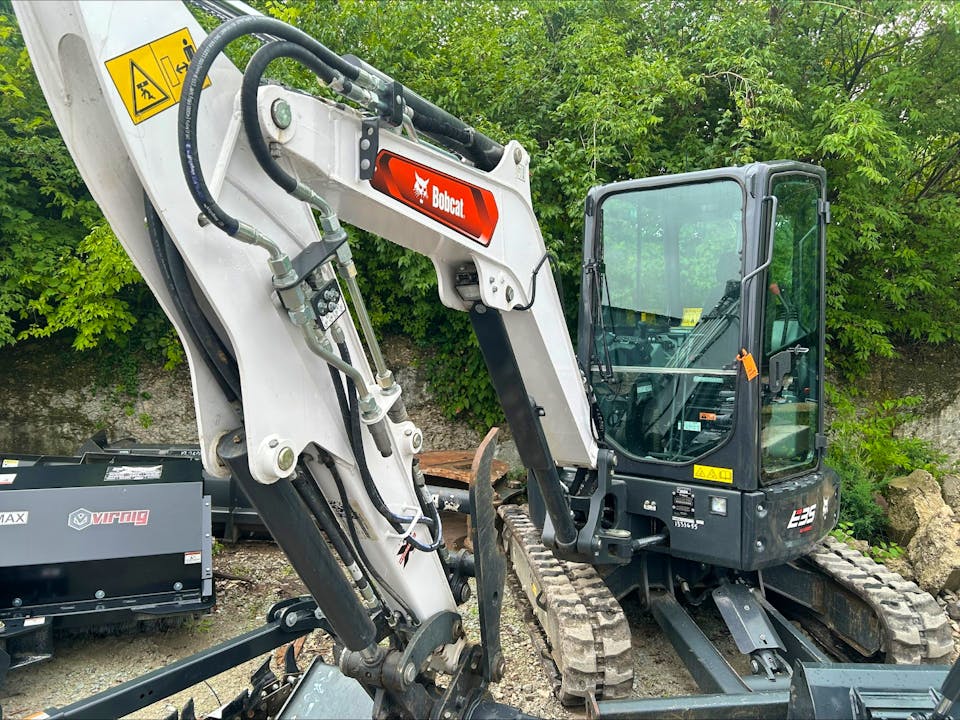 Bobcat E35