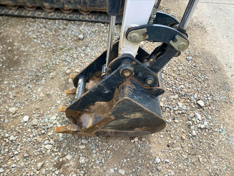 Bobcat E35