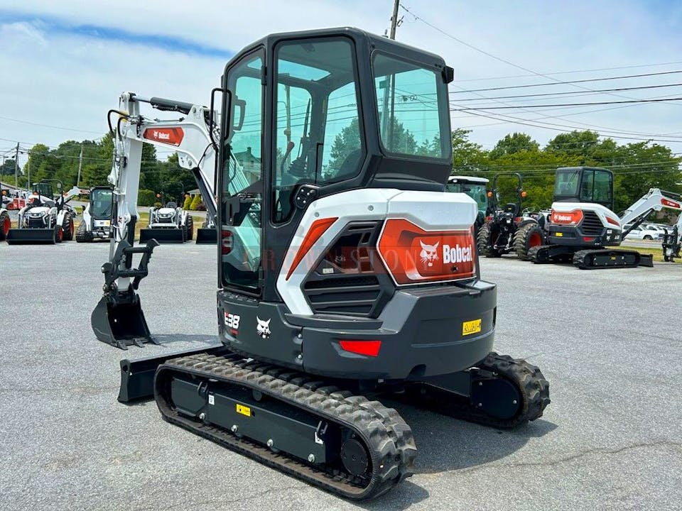 Bobcat E38