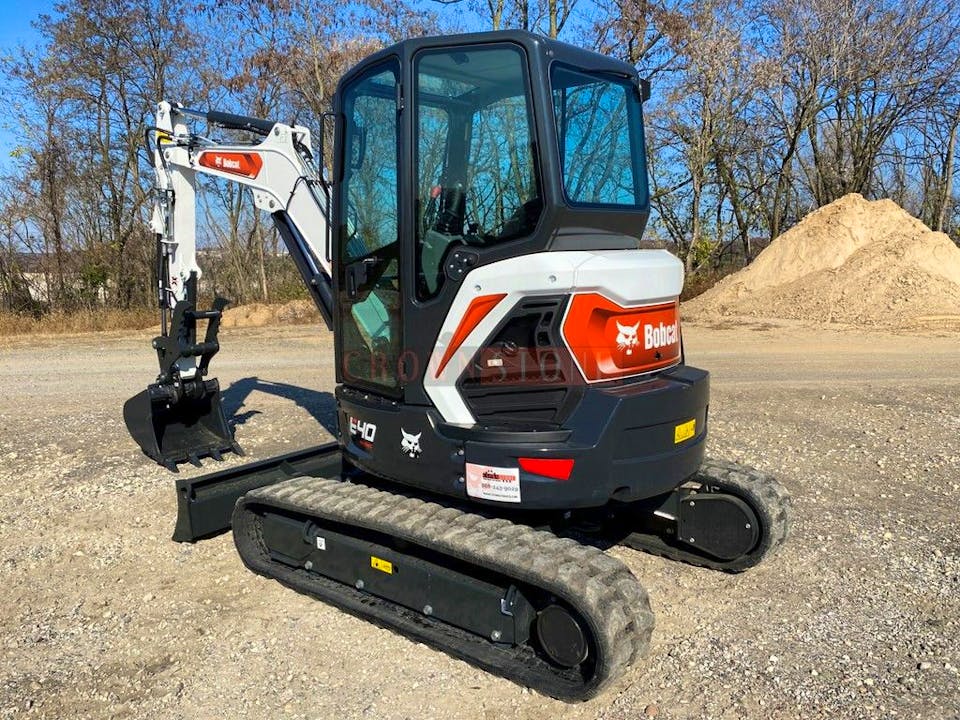 Bobcat E40