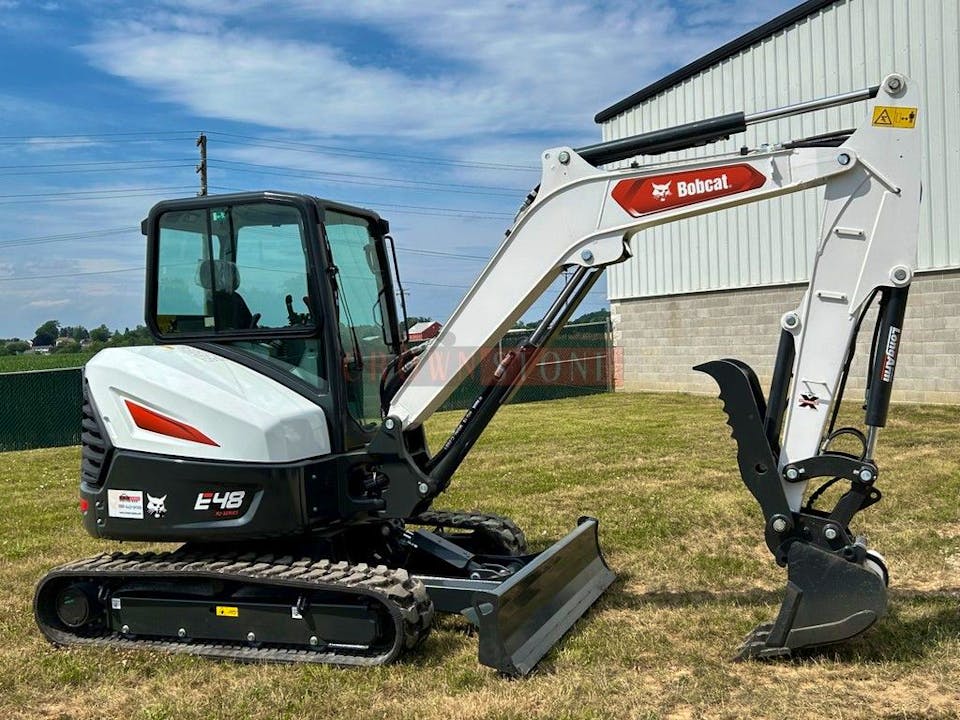 Bobcat E48