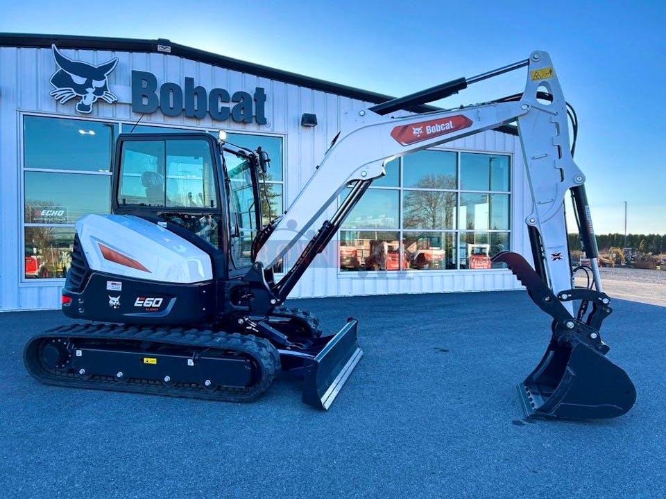 Bobcat E60 R2