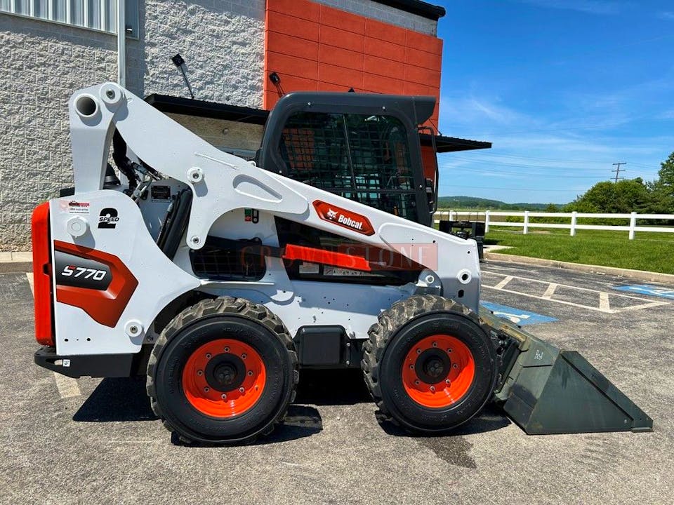 Bobcat S770 V2