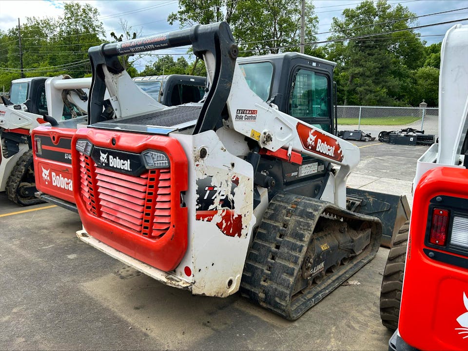 Bobcat T76