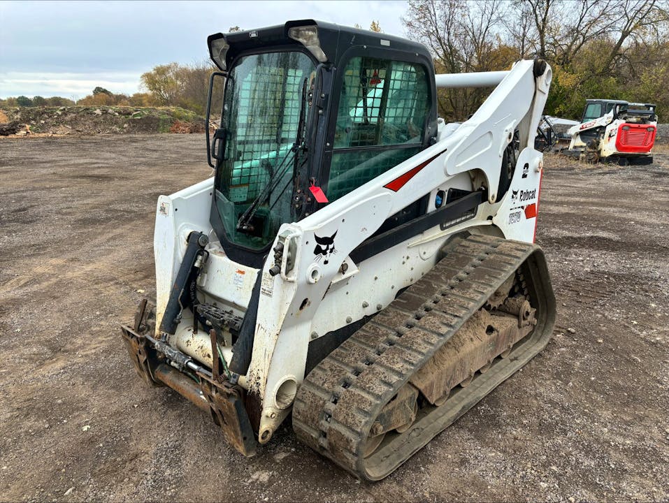 Bobcat T870