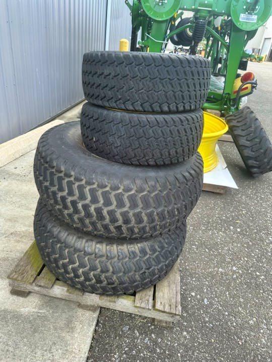 Carlisle 24 x 8.50-14 Carlisle Multi-Trac C/S