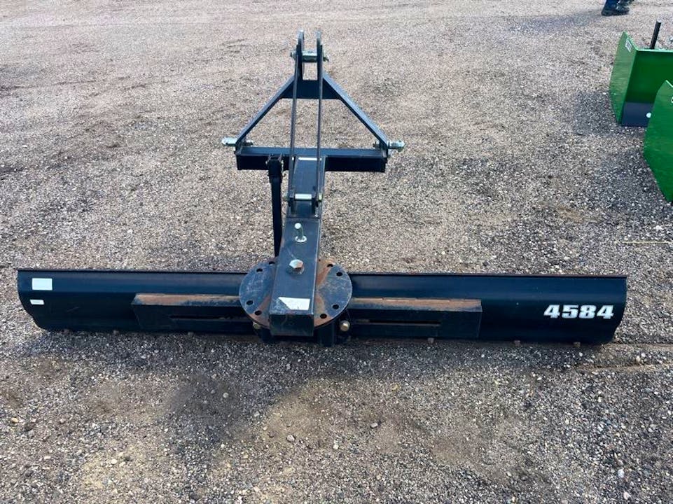 Farm King 4584