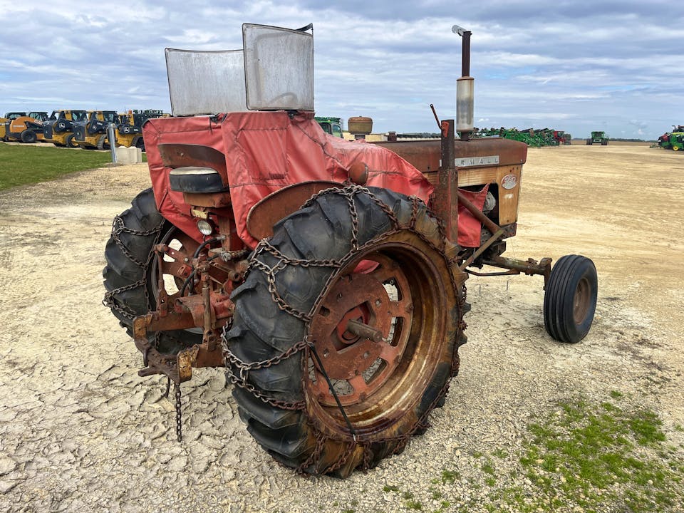 Farmall 560