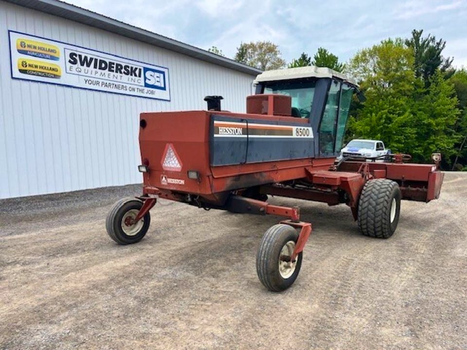Hesston 8500
