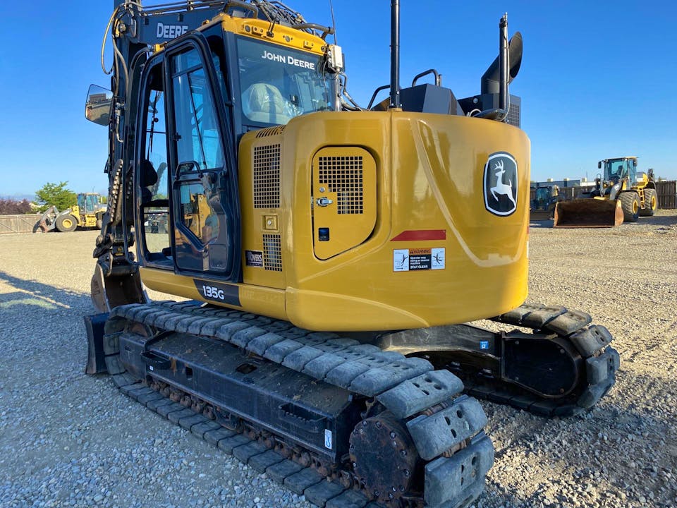 John Deere 135G