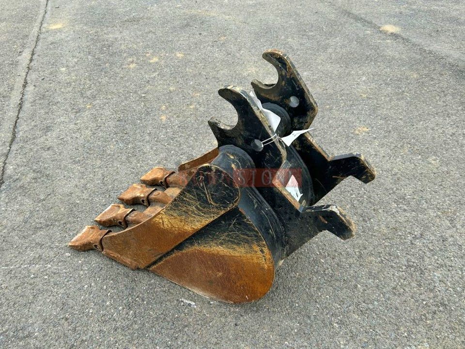 John Deere 18" Heavy Duty Excavator