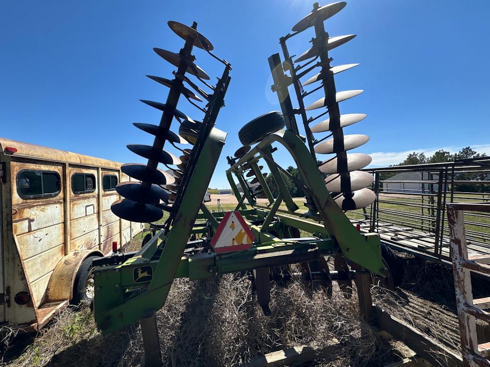 John Deere 230