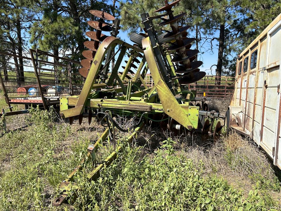 John Deere 230