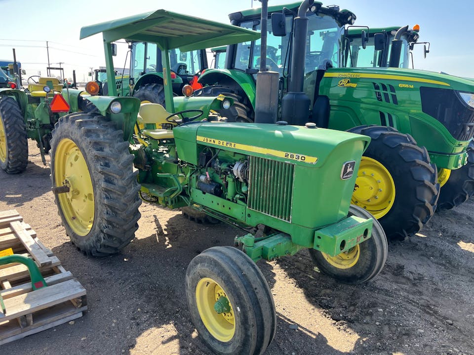 John Deere 2630