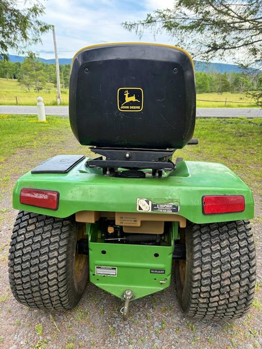 John Deere 345