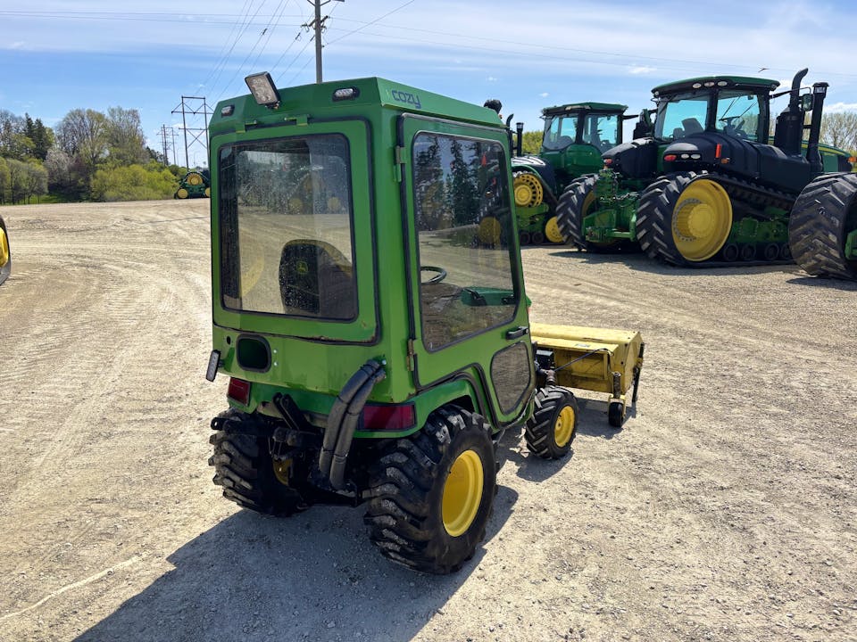 John Deere 445