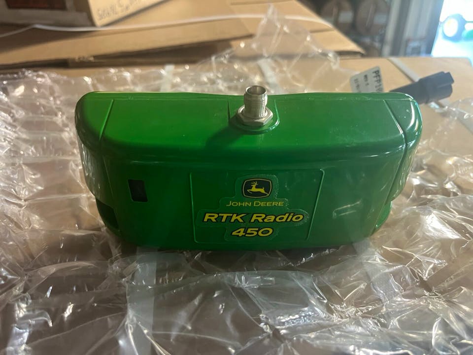 John Deere 450 RTK radio
