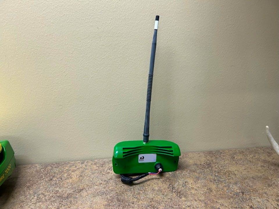 John Deere 450RTK Radio
