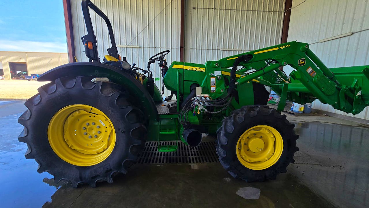 John Deere 5095M
