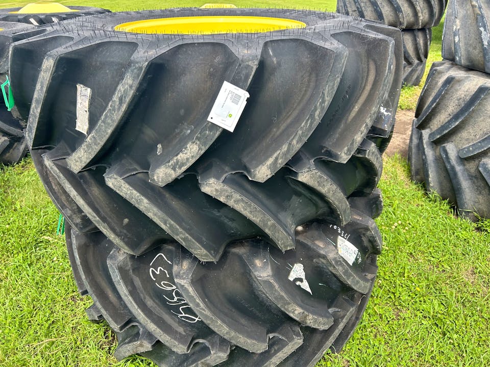 John Deere 580/85R and 750/60R30