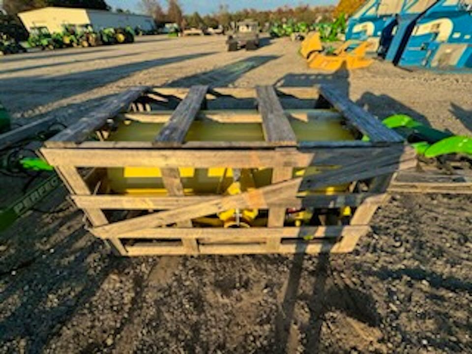 John Deere 60 HD Broom
