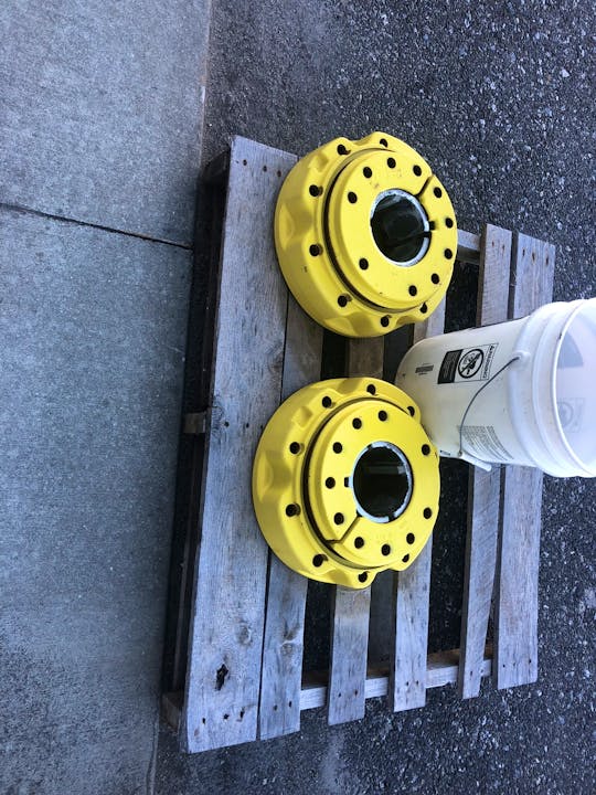 John Deere 7000 series Hubs