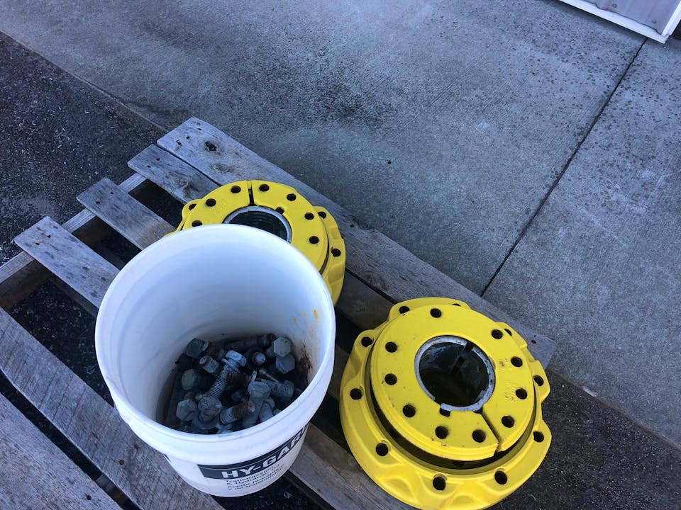 John Deere 7000 series Hubs
