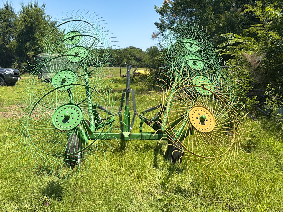John Deere 702