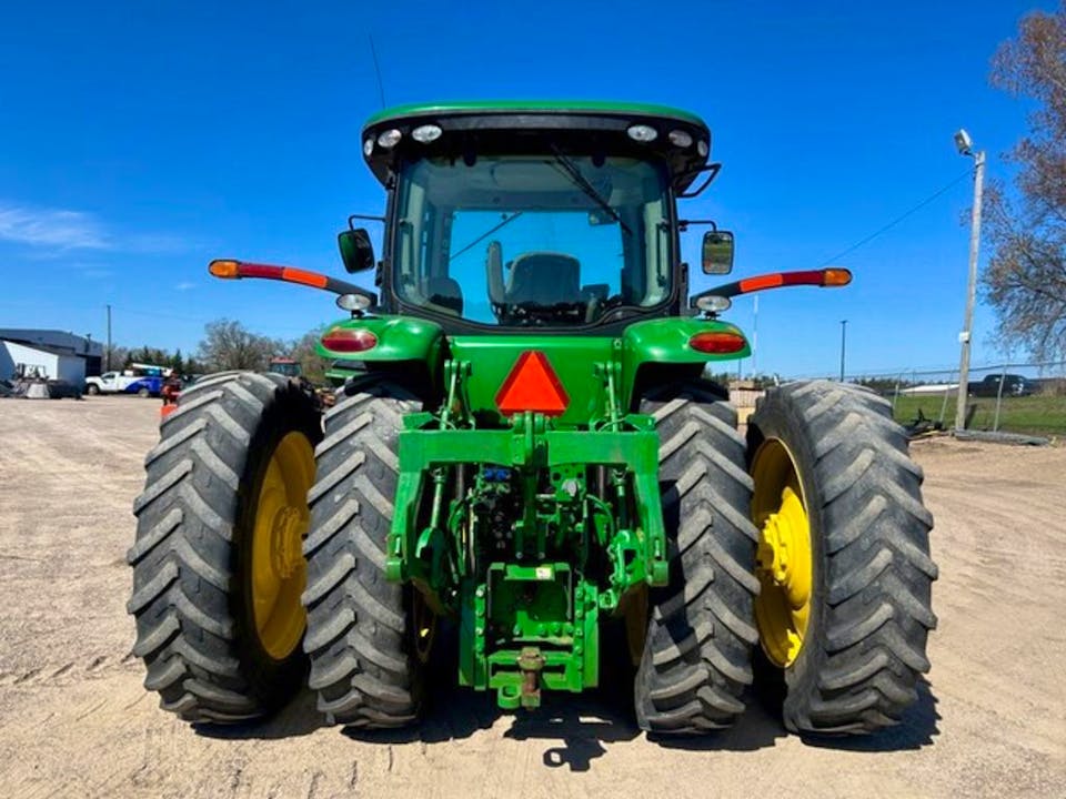 John Deere 7200R