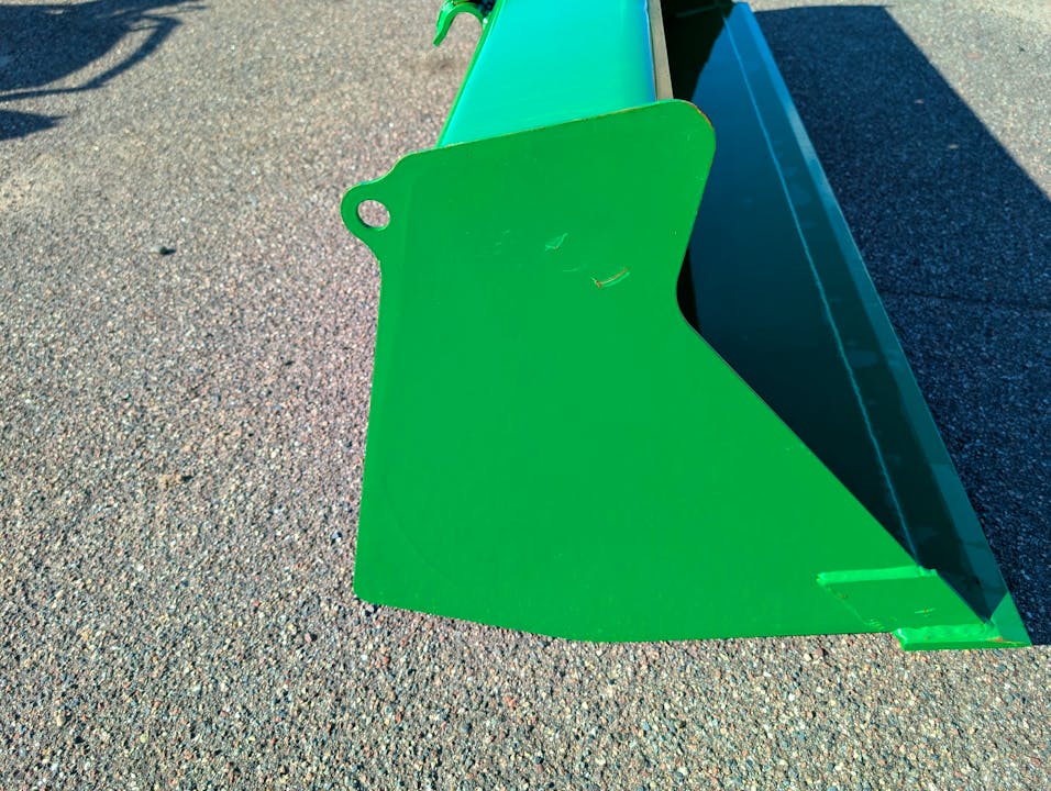 John Deere 73" bucket