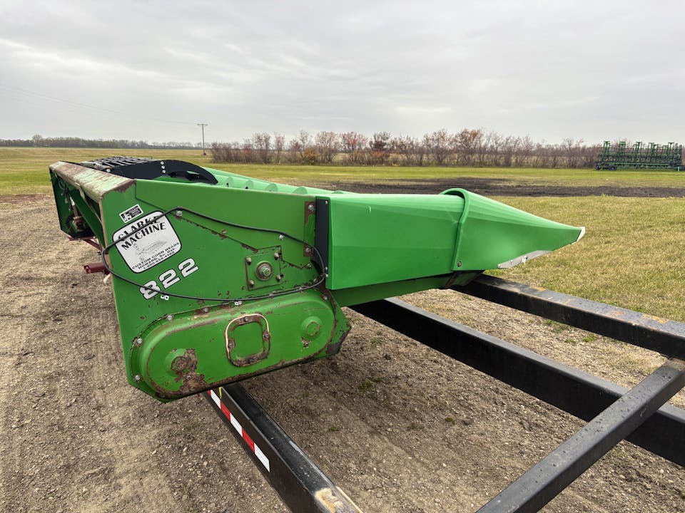 John Deere 822