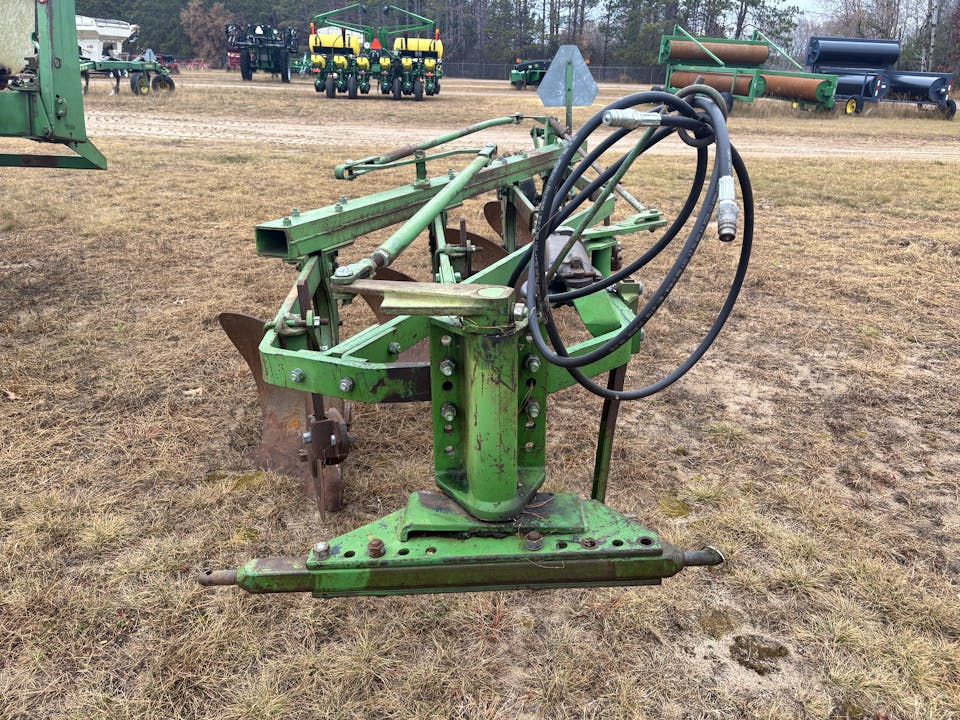 John Deere F-145