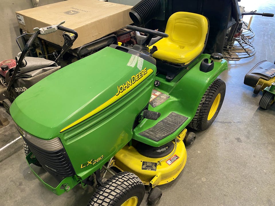 John Deere LX280