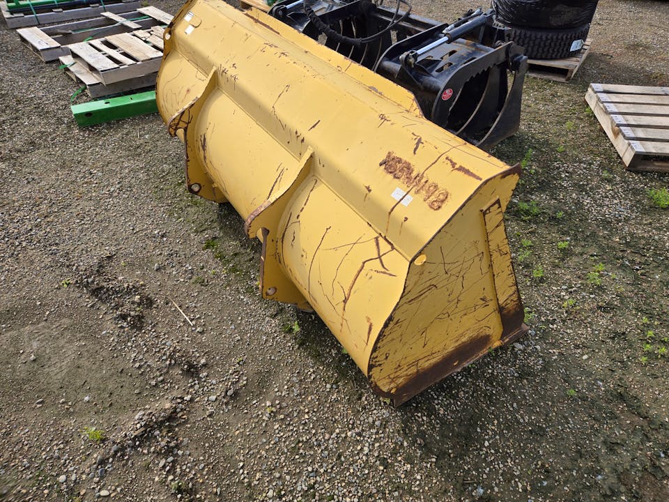 John Deere AT322311 BUCKET
