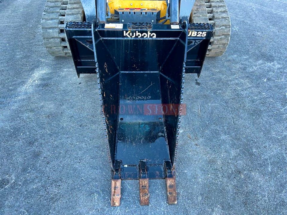Kubota UB25 Stump