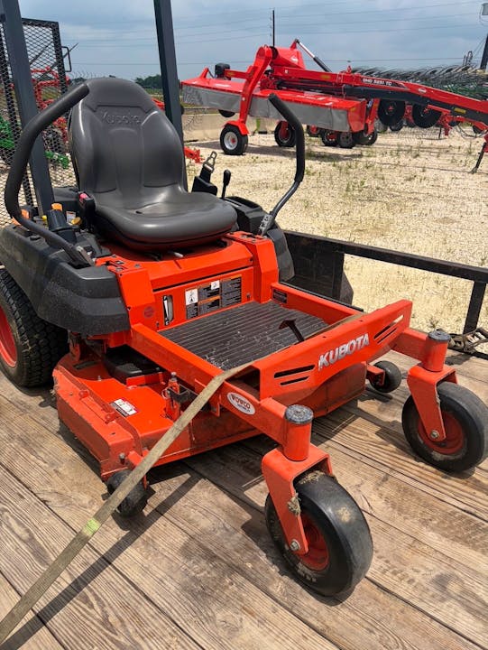 Kubota Z122R