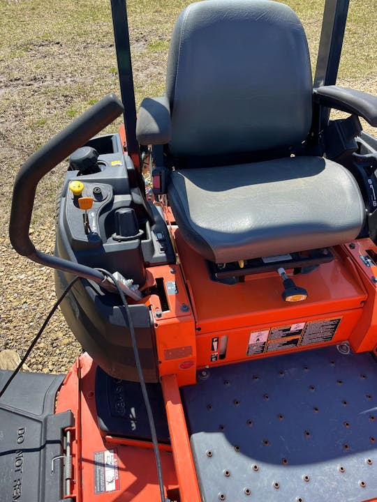 Kubota z121skh