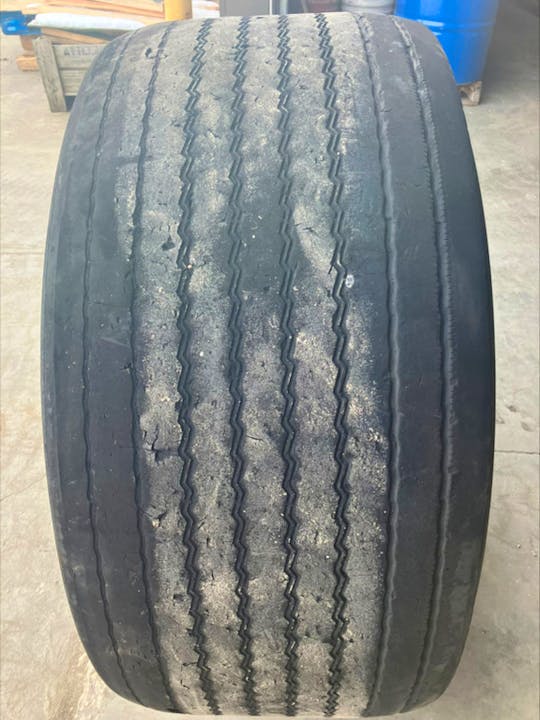 MICHELIN 455/55R22.5 TRUCK TIRES ON 10 BOLT RIMS