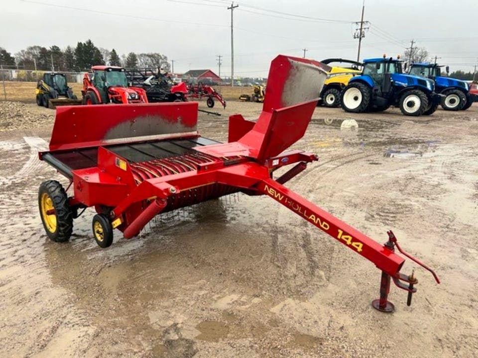 New Holland 144