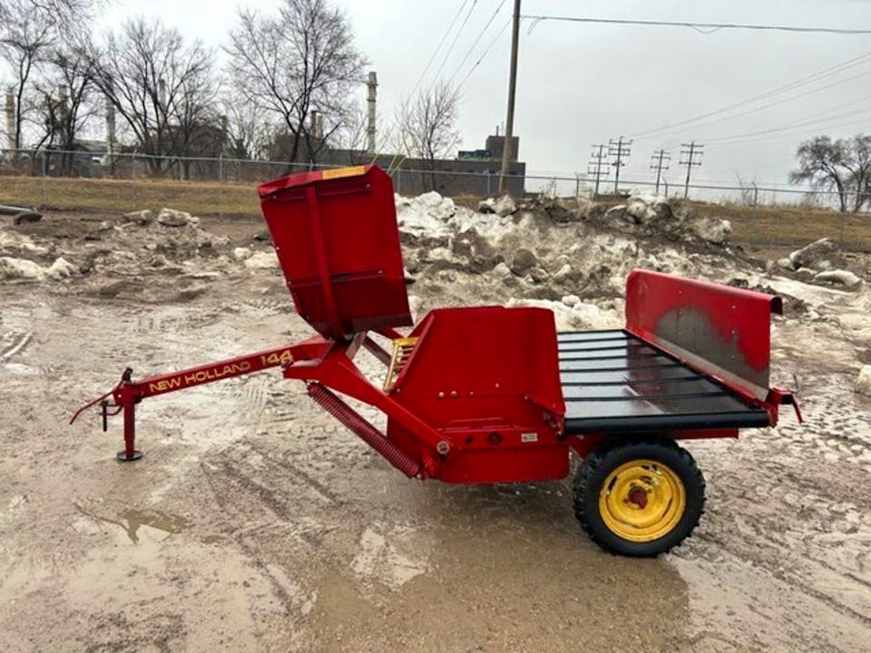 New Holland 144
