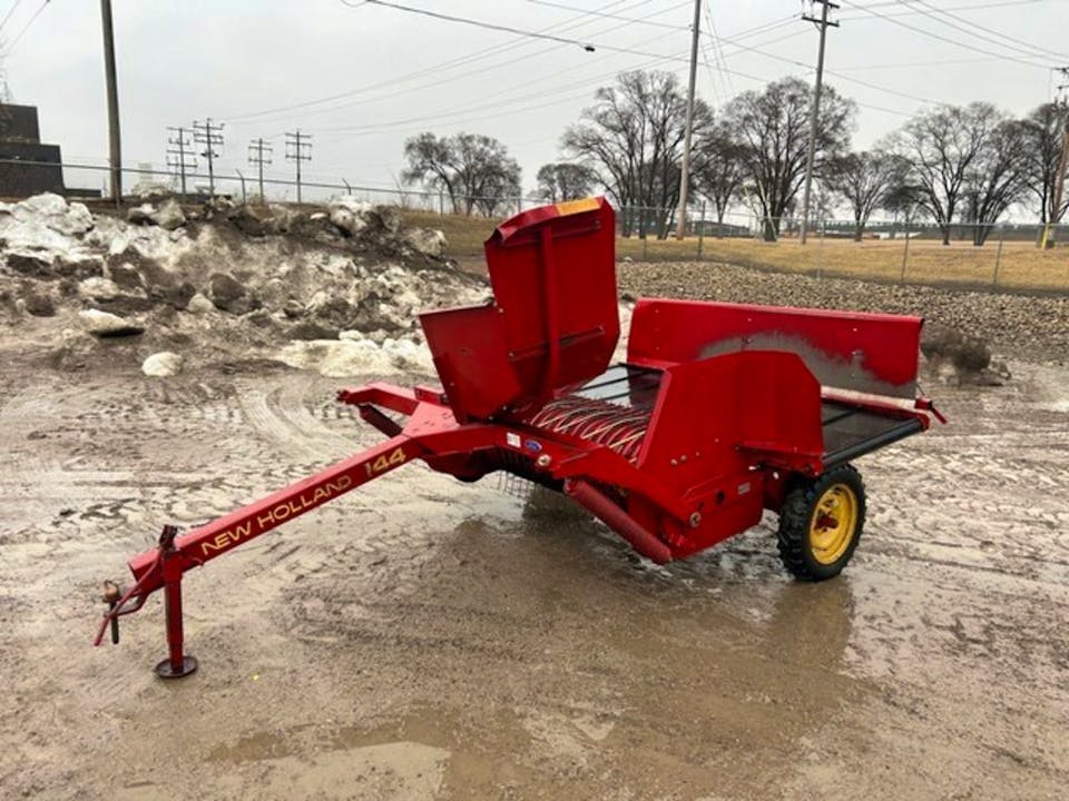 New Holland 144