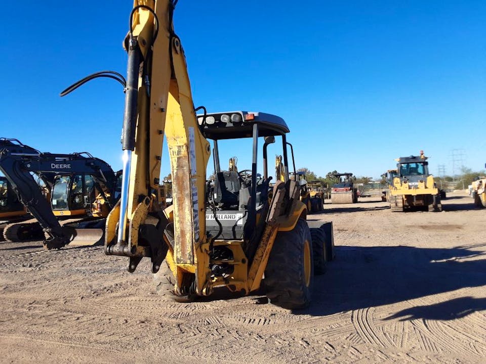 New Holland B95B