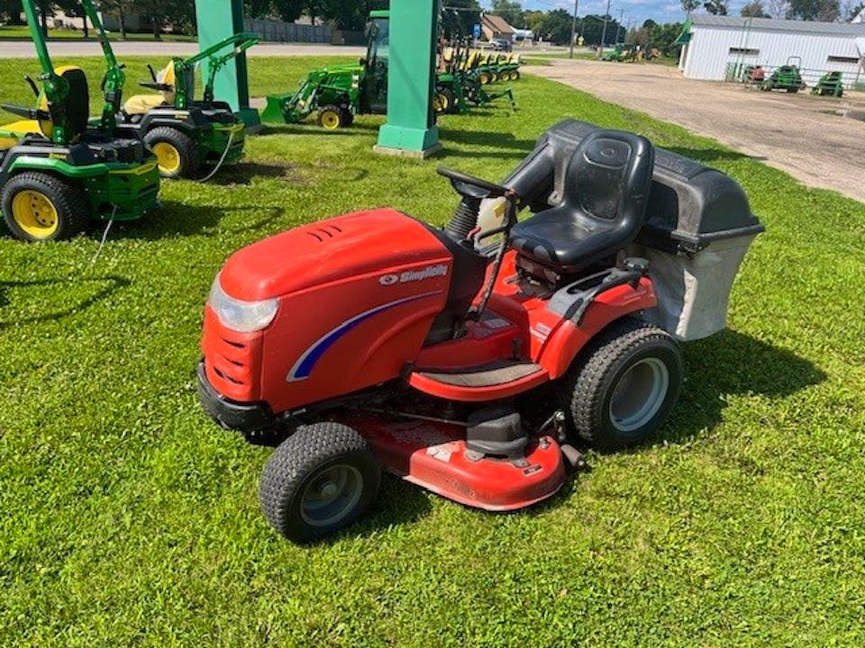 Simplicity Conquest 23