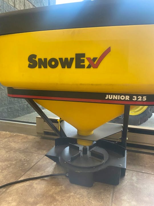 Snow Ex SP325