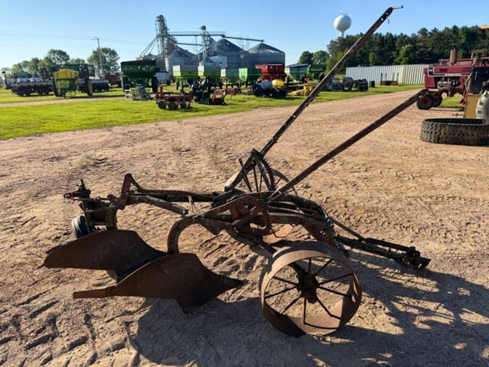 International Harvester PLOW