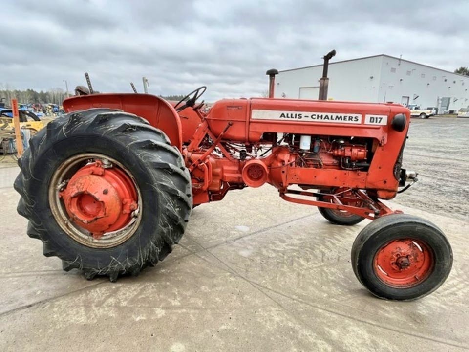 Allis Chalmers D17
