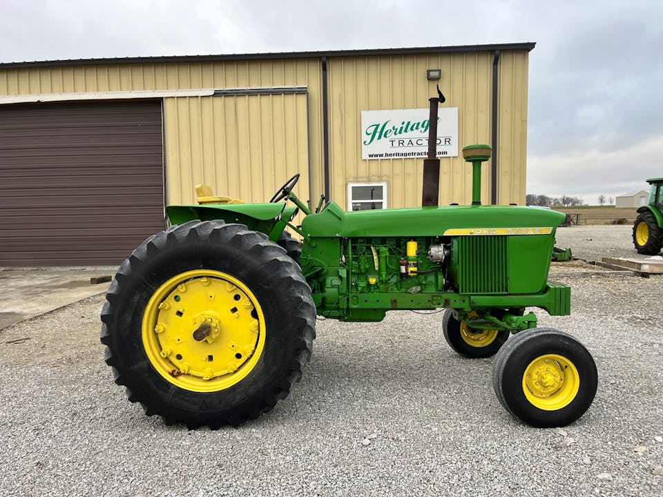 John Deere 4020