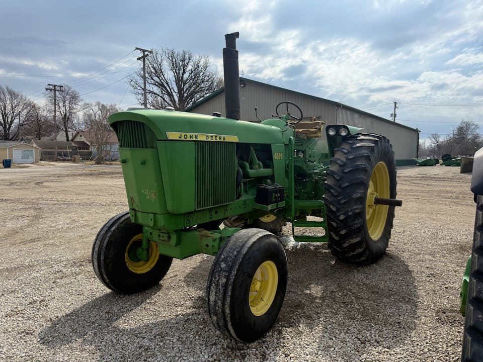 John Deere 4520 Old