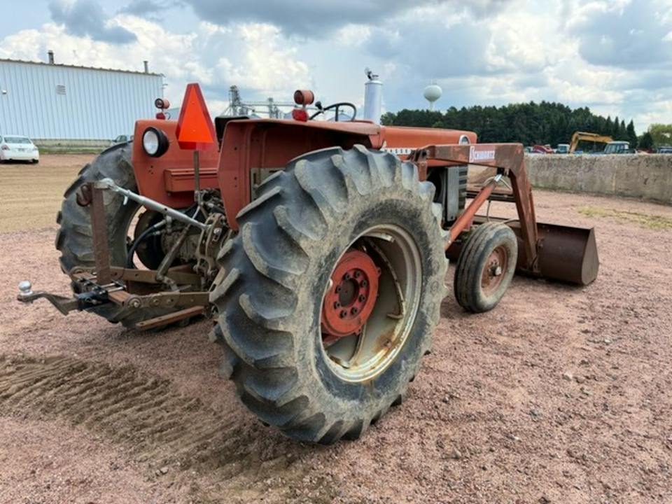 Massey Ferguson 165